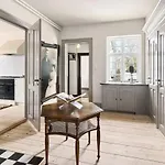 Personality And Vintage Aesthetics On Langeland Feriehus Tranekær