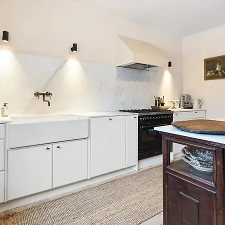 Personality And Vintage Aesthetics On Langeland Ferienhaus Tranekær