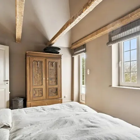 Personality And Vintage Aesthetics On Langeland Vakantiehuis