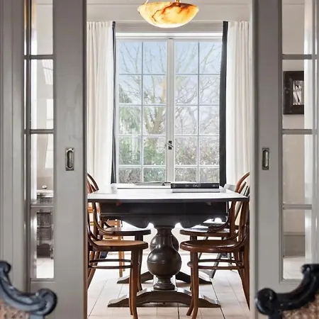 Personality And Vintage Aesthetics On Langeland Ferienhaus Tranekær