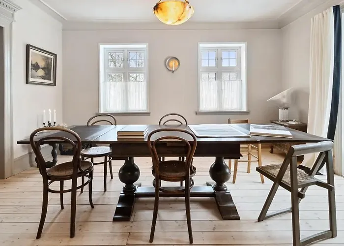 Personality And Vintage Aesthetics On Langeland Holiday home *