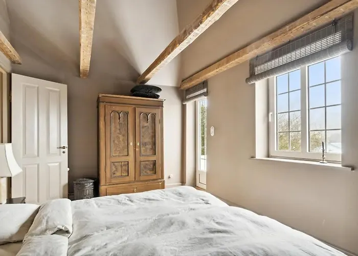 Personality And Vintage Aesthetics On Langeland Holiday home