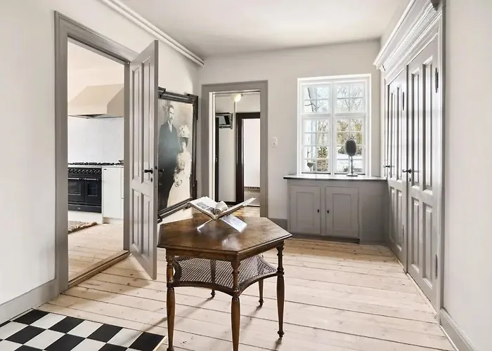 Personality And Vintage Aesthetics On Langeland Holiday home Tranekaer